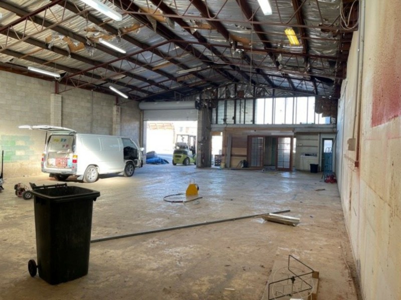 Unit 4/9 Lithgow Street, Fyshwick ACT 2609