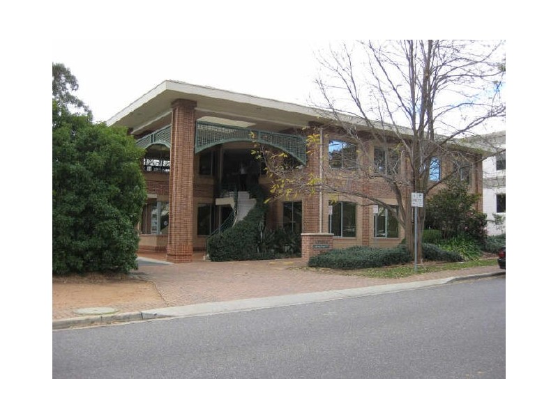 Ground 2/7 Napier Close, Deakin ACT 2600