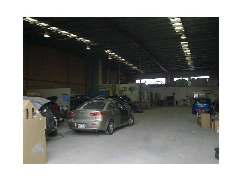 Units 1 & 2/76 Hoskins Street, Mitchell ACT 2911