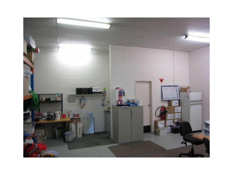 Unit 2/13-15 Townsville Street, Fyshwick ACT 2609