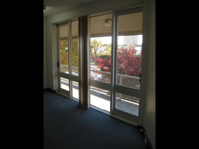 Unit 4, Level 1/6 Kennedy Street, Kingston ACT 2604