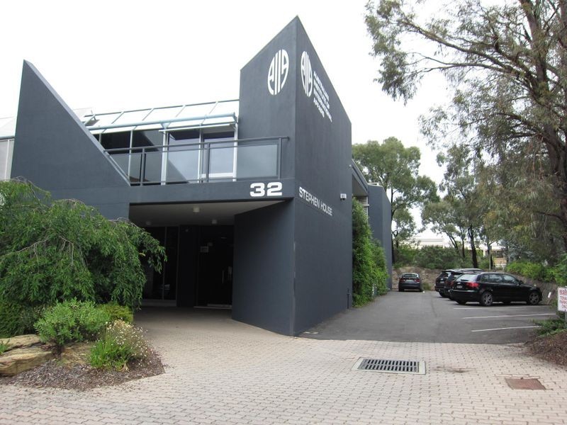 5 Ground Floor/32 Thesiger Court, Deakin ACT 2600