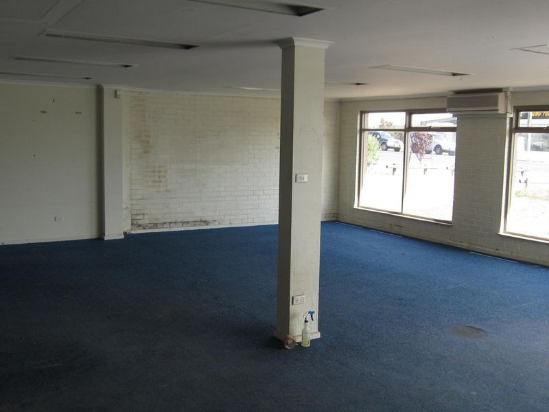 2 Sleigh Place, Hume ACT 2620