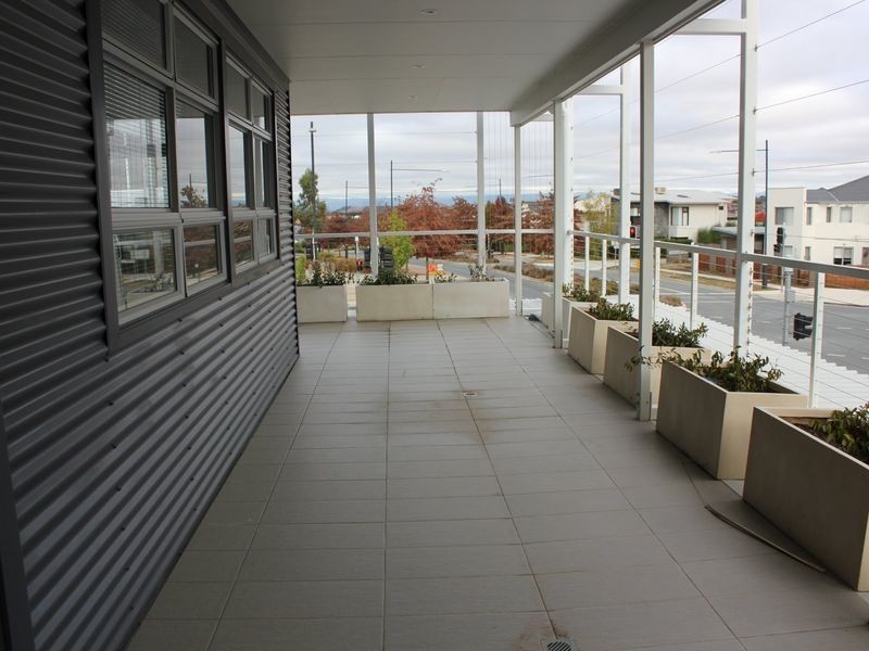 6 Level 1/26 Francis Forde Blvd, Forde ACT 2914