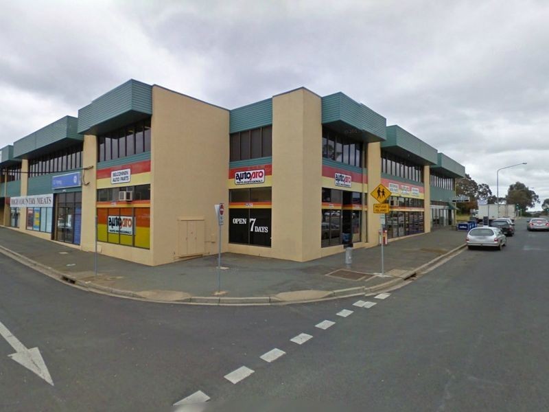 2-10 Oatley Court, Belconnen ACT 2617