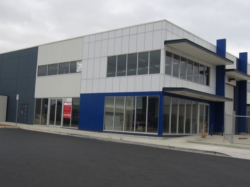 11 Bodalla Place, Fyshwick ACT 2609