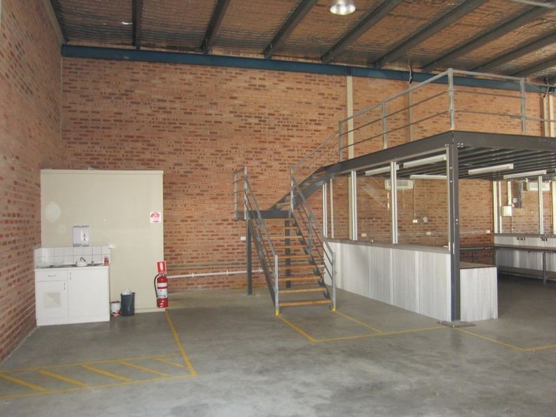 Unit 2/57 Tennant Street, Fyshwick ACT 2609