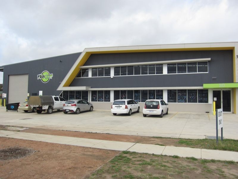 30 Sawmill Circuit, Hume ACT 2620