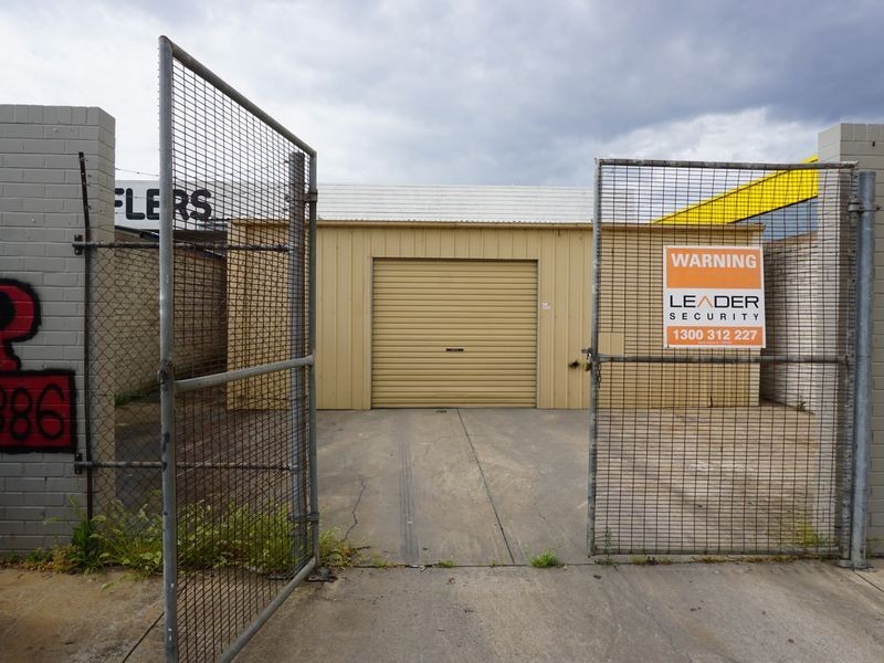16 Oatley Court, Belconnen ACT 2617