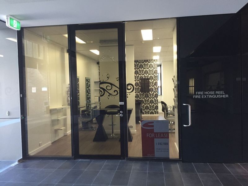 16 Bowes Place, Phillip ACT 2606