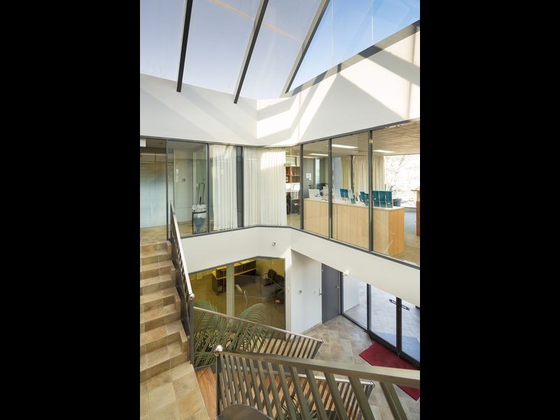 Part Level 1/21 Napier Close, Deakin ACT 2600