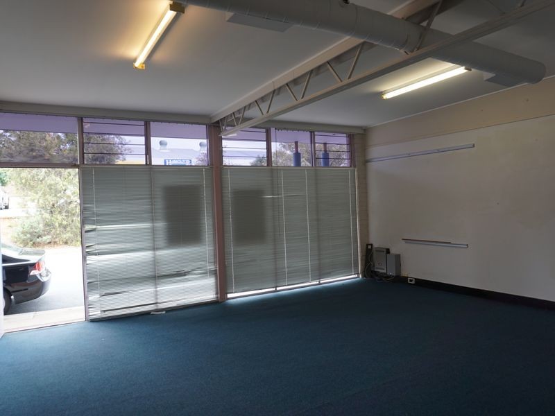 9/105 Newcastle Street, Fyshwick ACT 2609