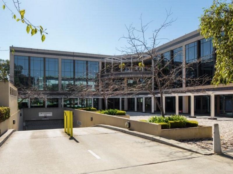 15 National Circuit, Barton ACT 2600