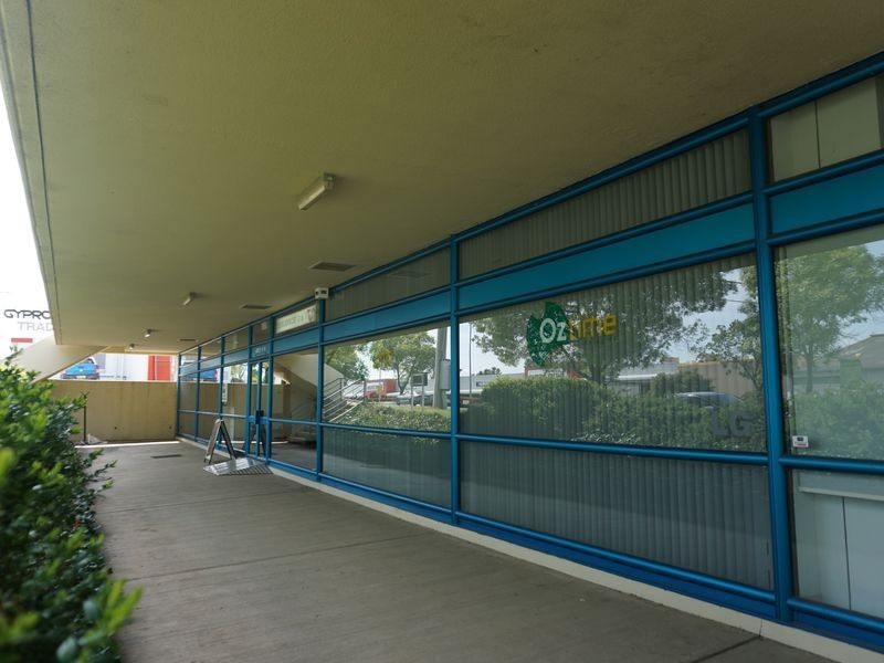 10/90 Barrier Street, Fyshwick ACT 2609