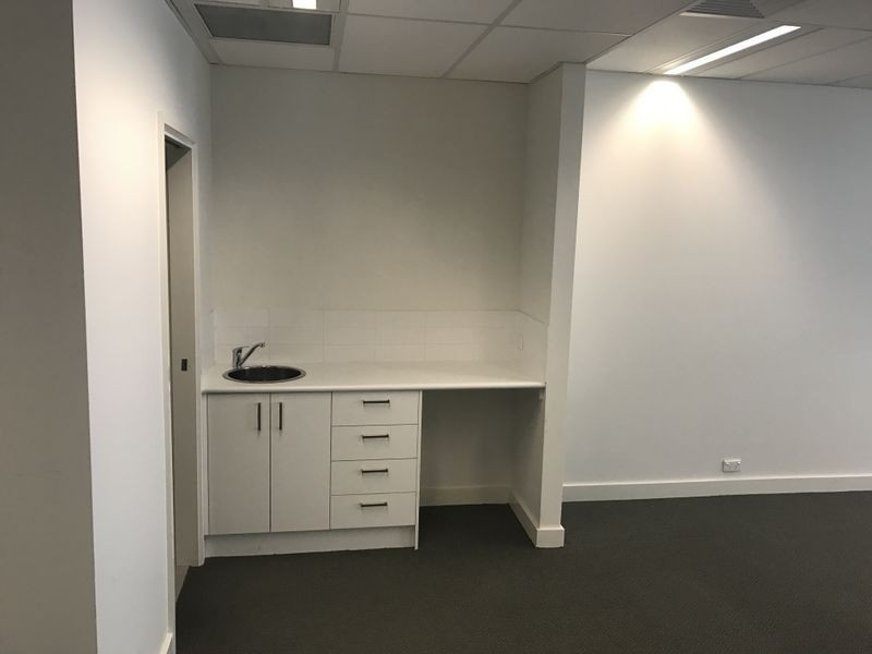 17/27 Yallourn Street, Fyshwick ACT 2609