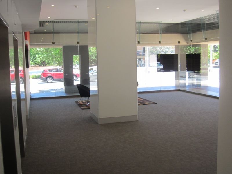 Unit 404 Level 4/17-21 University Avenue, City ACT 2601