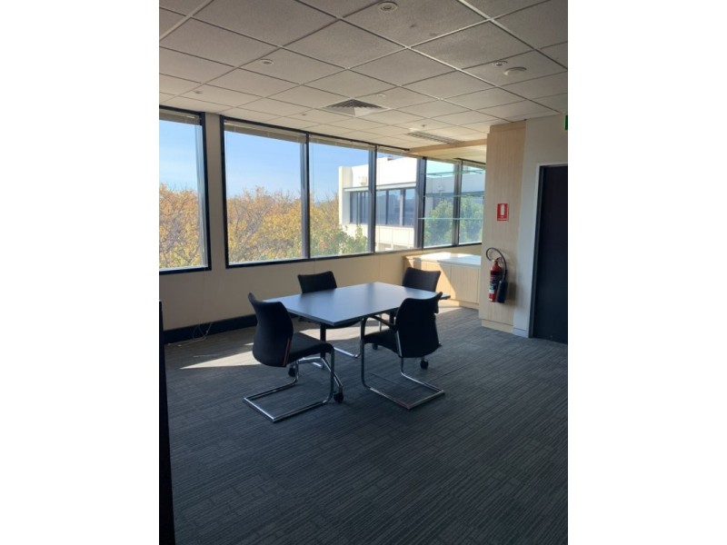 Suite 17/11 National Circuit, Barton ACT 2600