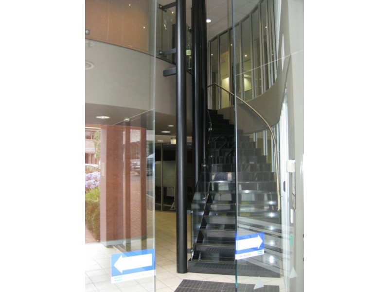 16 Napier Close, Deakin ACT 2600