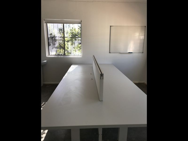 4/2-14 Hughes Place, Hughes ACT 2605