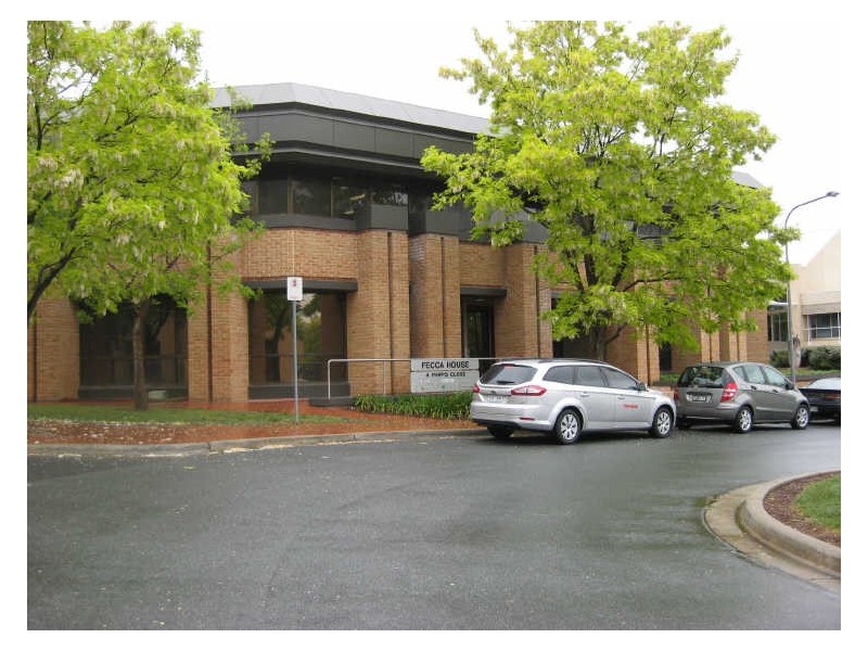 Ground Units 4 & 5/4 Phipps CL, Deakin ACT 2600