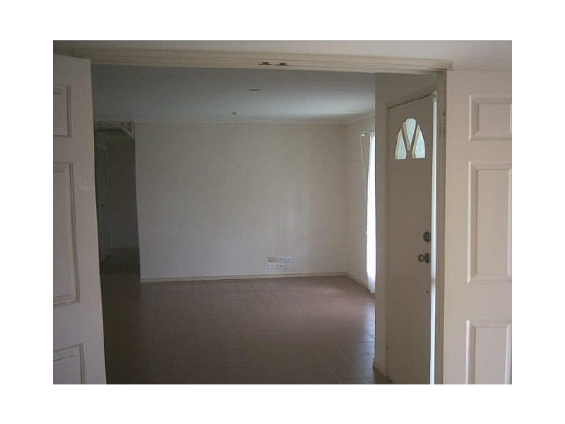 8 Caswell Court, Ormeau QLD 4208