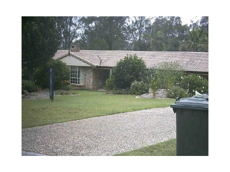 8 Caswell Court, Ormeau QLD 4208