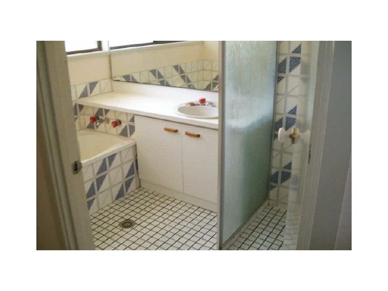 234 Clifton Drive, North Maclean QLD 4280