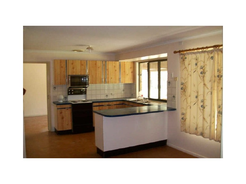 234 Clifton Drive, North Maclean QLD 4280