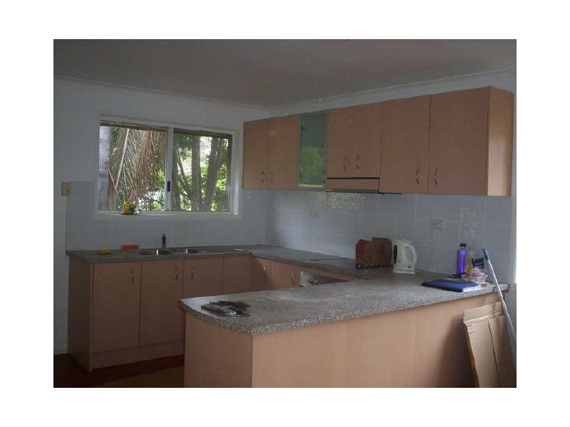 6 Shanahan Street, Redland Bay QLD 4165