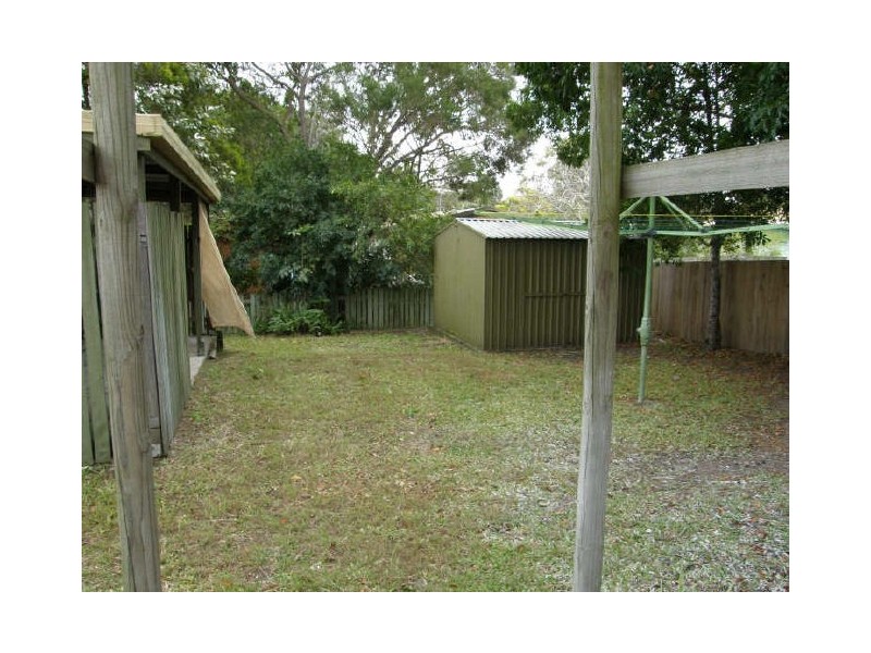 6 Shanahan Street, Redland Bay QLD 4165