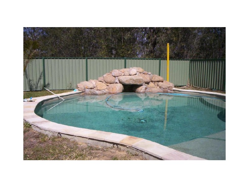 140-142 Canterbury Drive, Mundoolun QLD 4285