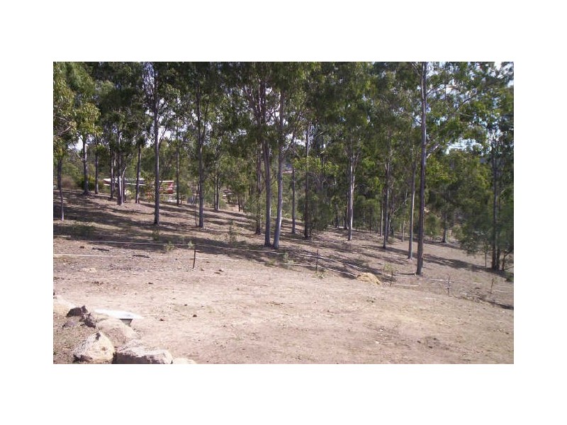140-142 Canterbury Drive, Mundoolun QLD 4285
