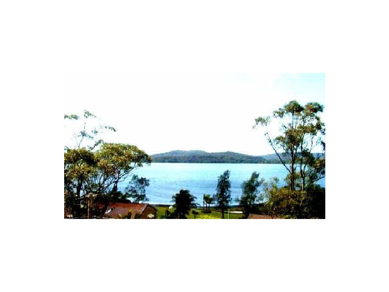 69 Broadwater Drive, Saratoga NSW 2251