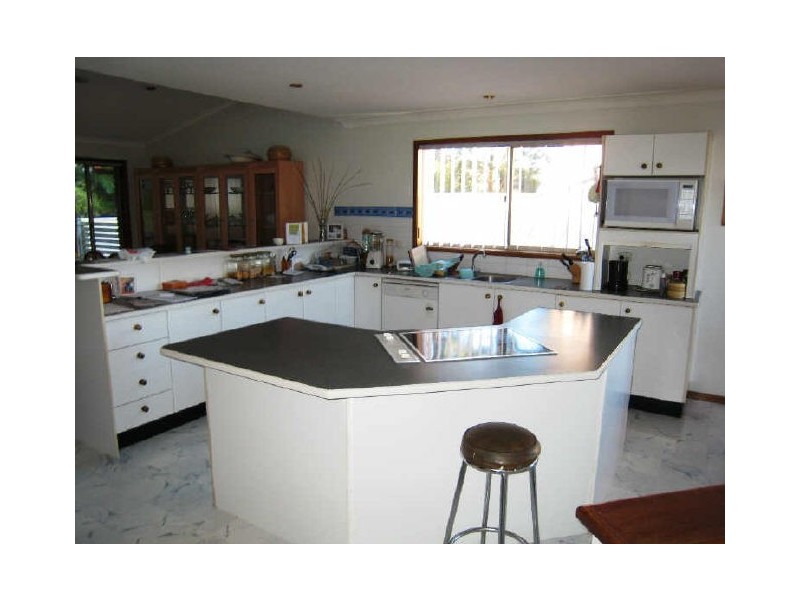 69 Broadwater Drive, Saratoga NSW 2251