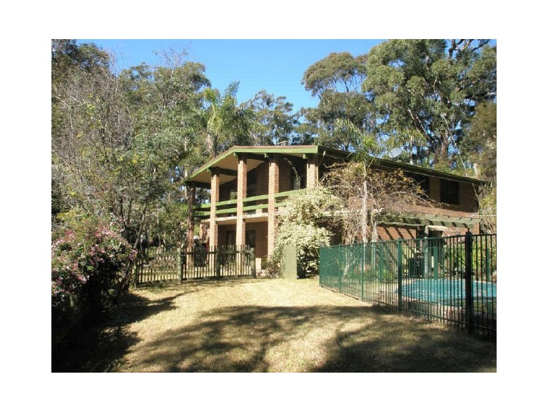 31 MacKillop Road, Kincumber South NSW 2251
