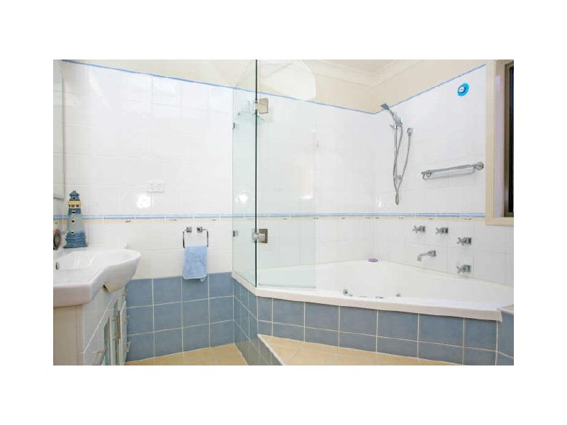 154 Henderson Road, Saratoga NSW 2251