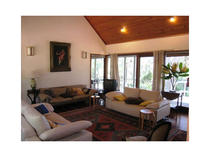 14 Bombi Road, Macmasters Beach NSW 2251