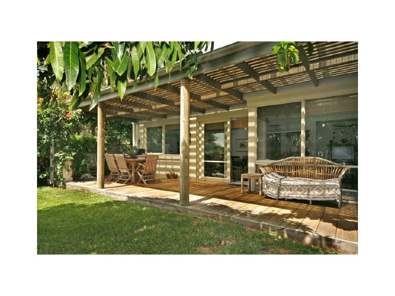 18 Three Points Avenue, Macmasters Beach NSW 2251