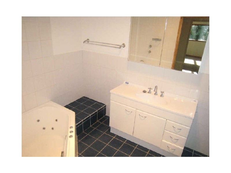 2 Woodcrest Close, Kincumber NSW 2251