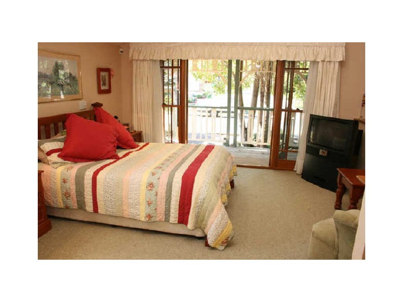 19 Waldron Rd, Kincumber NSW 2251