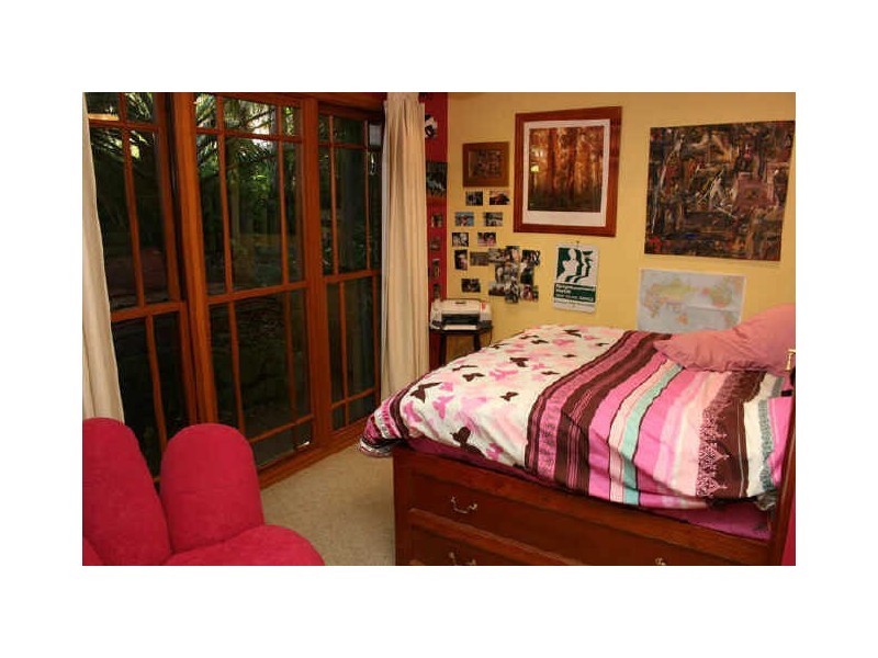 19 Waldron Rd, Kincumber NSW 2251