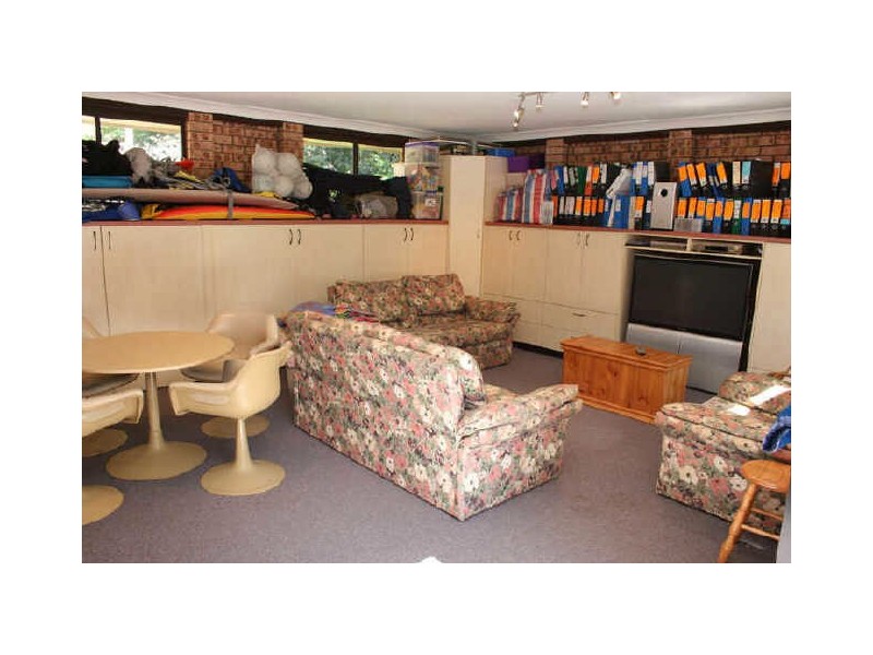 19 Waldron Rd, Kincumber NSW 2251