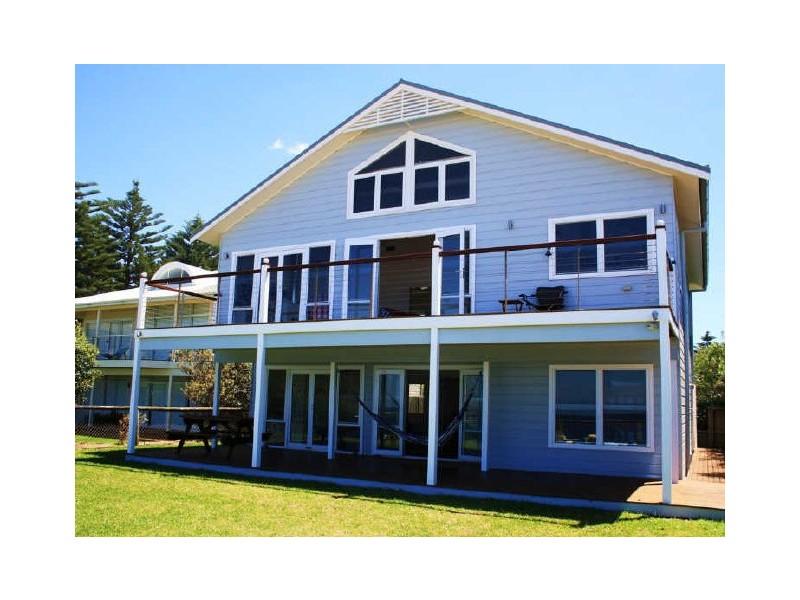 33 Tudibaring Parade, Macmasters Beach NSW 2251