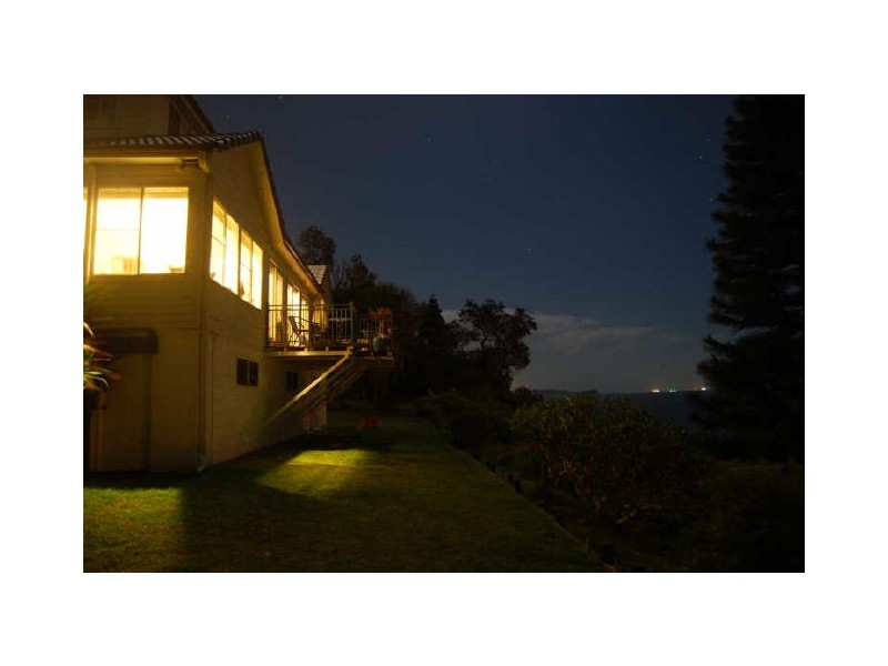 1 Macquarie Street, Norah Head NSW 2263