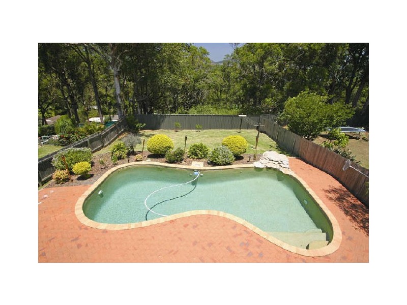 18 View Parade, Saratoga NSW 2251