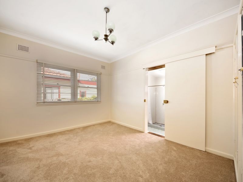 208 Forest Road, Gymea Bay NSW 2227