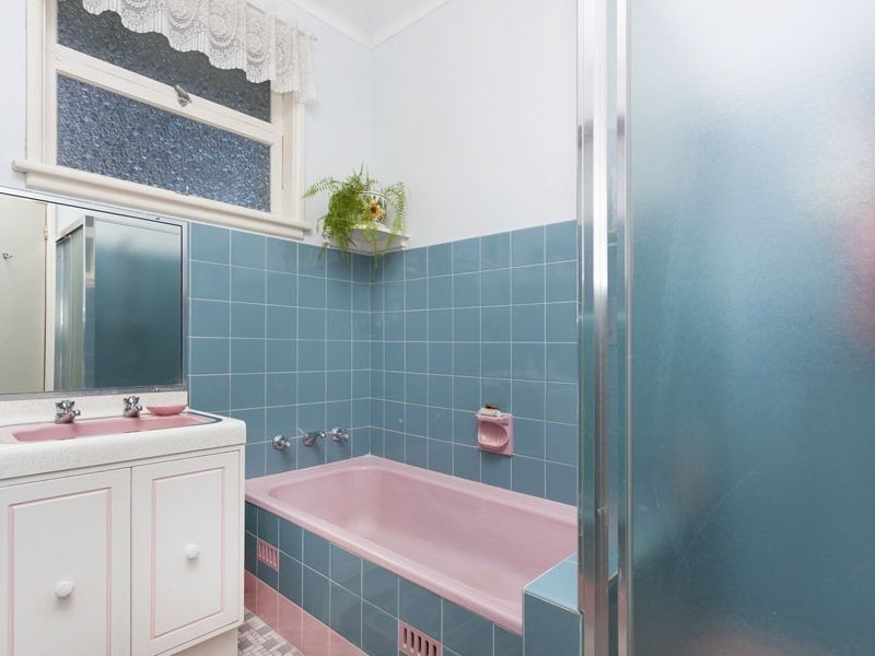 6 Bimbadeen Avenue, Miranda NSW 2228