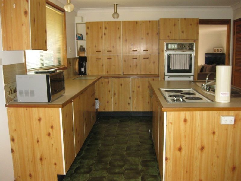 16 Bradman Road, Menai NSW 2234