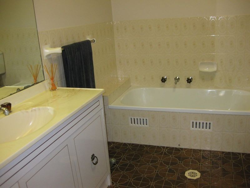 16 Bradman Road, Menai NSW 2234