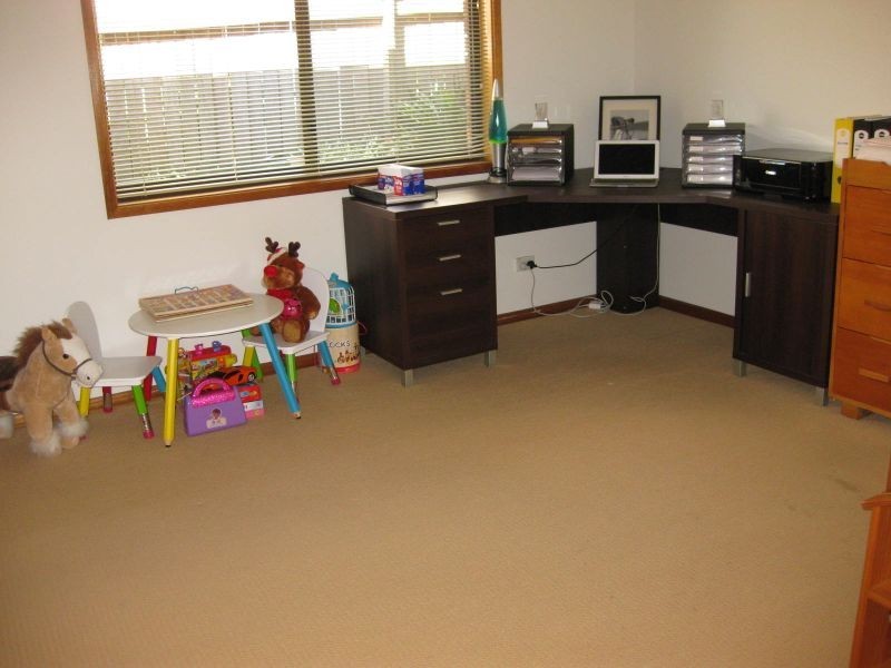 16 Bradman Road, Menai NSW 2234